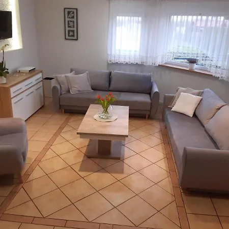 بيت للعطل Dom Bursztyn ريوزينو