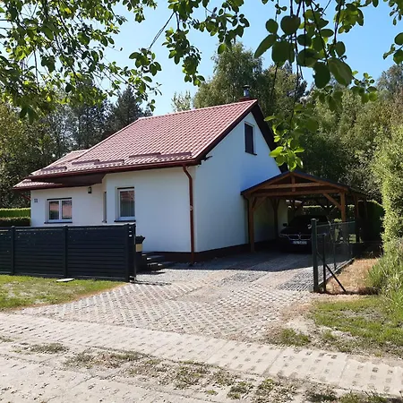 Casa de Férias Dom Bursztyn Rusinowo (Slawno)
