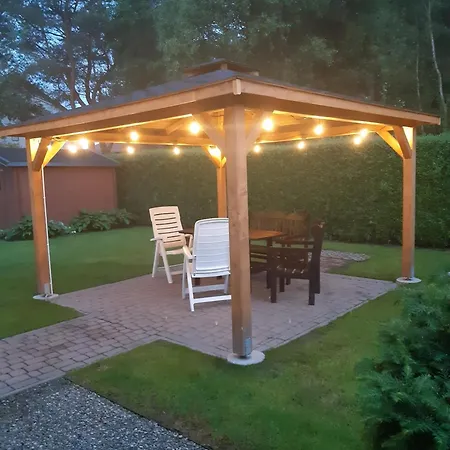 Dom Bursztyn بيت للعطل *