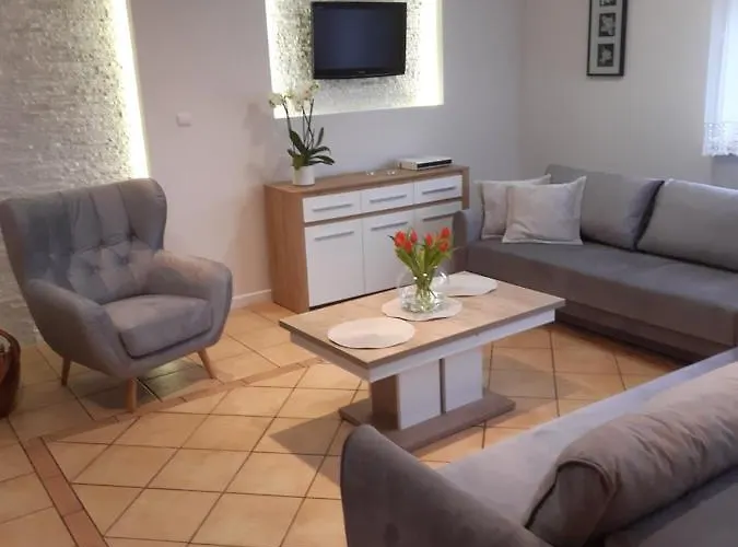 Dom Bursztyn Holiday home *