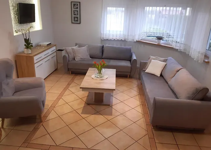 Holiday home Dom Bursztyn Rusinowo (Slawno)