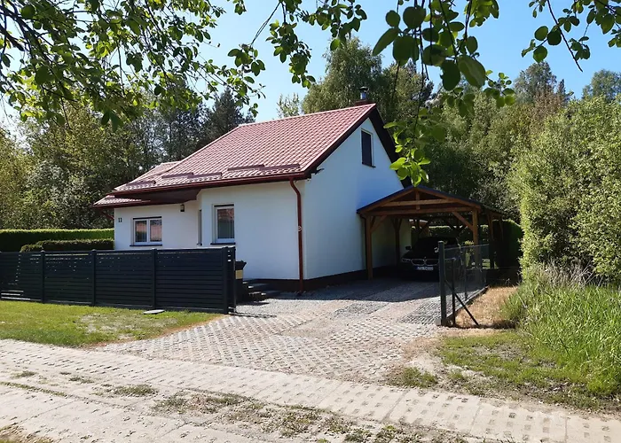 Holiday home Dom Bursztyn Rusinowo (Slawno)